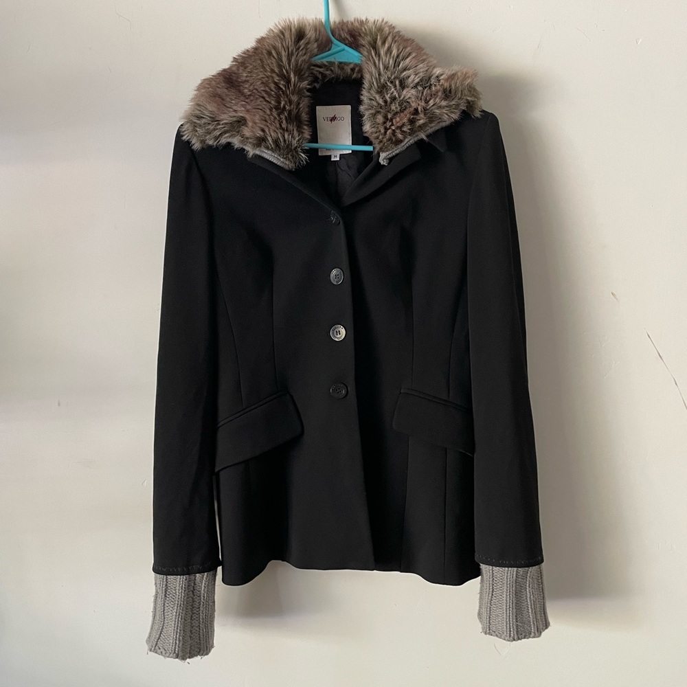 VERTIGO POUR LA VILLE PARIS Made in France Blazer With Fur Around Neck Size M